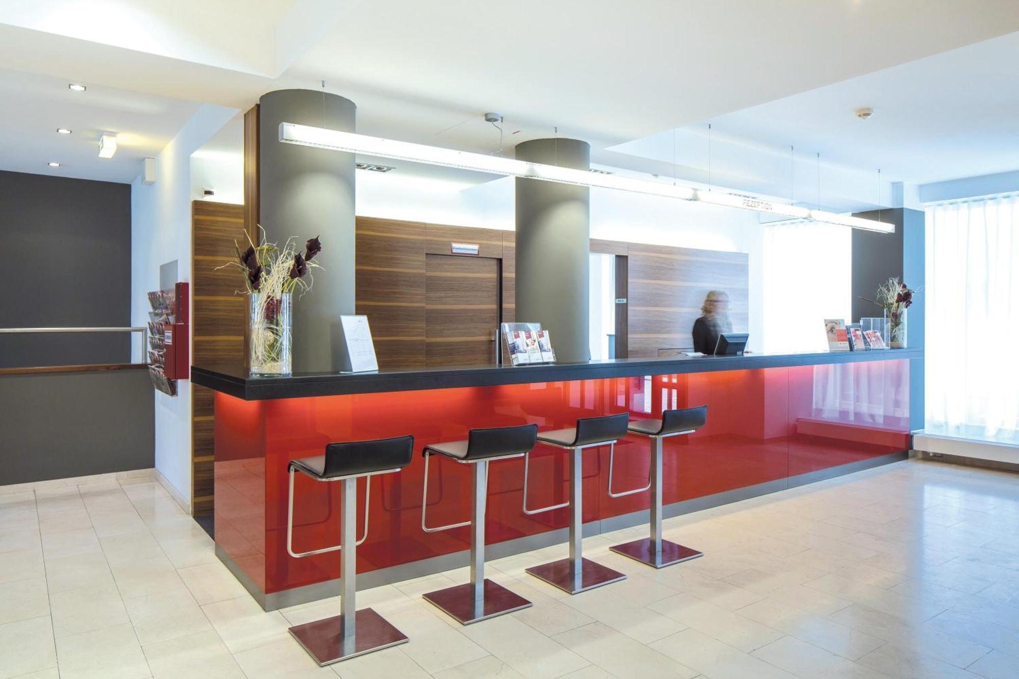Austria Trend Hotel Beim Theresianum Wien Exterior photo