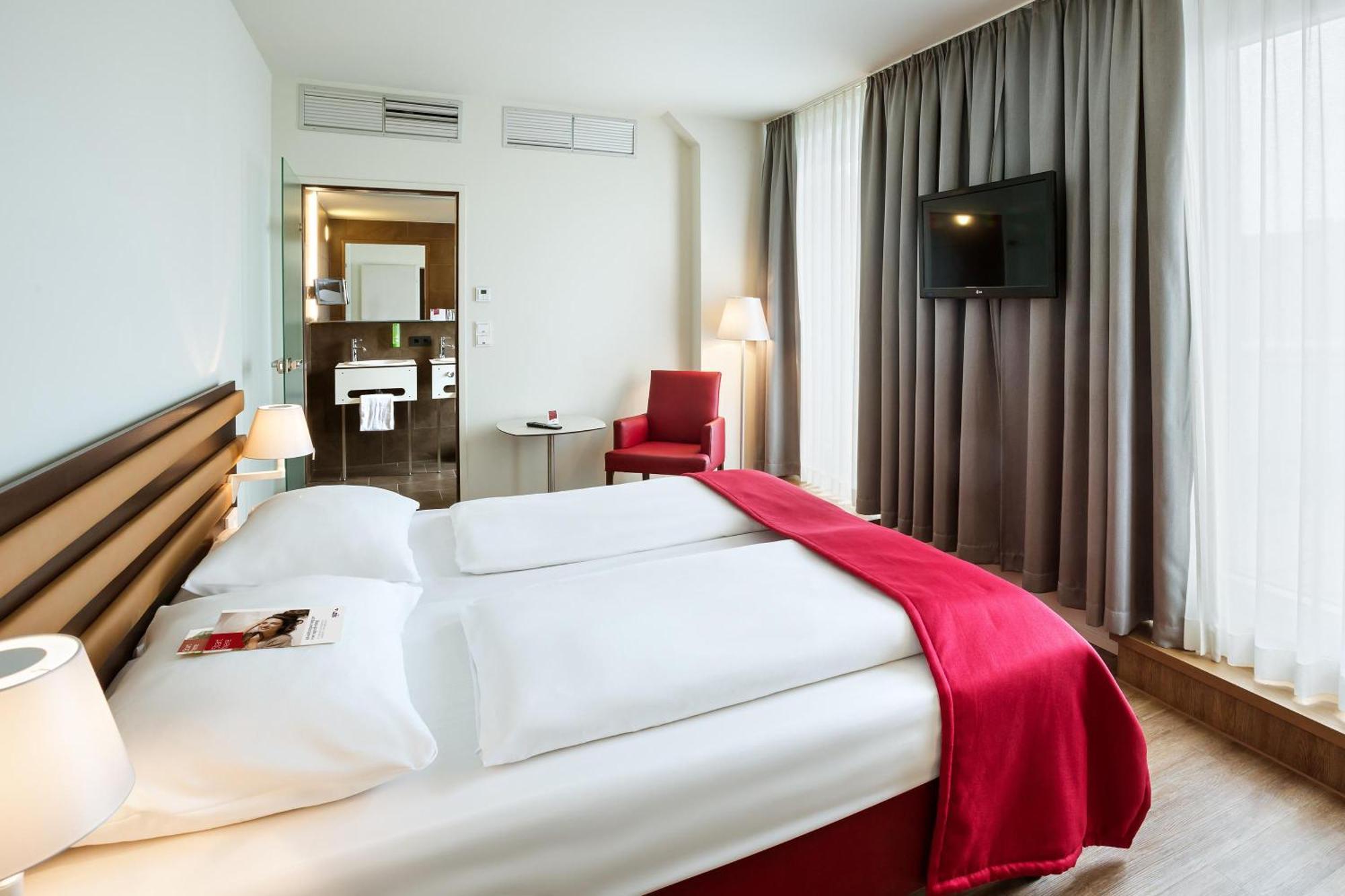 Austria Trend Hotel Beim Theresianum Wien Exterior photo