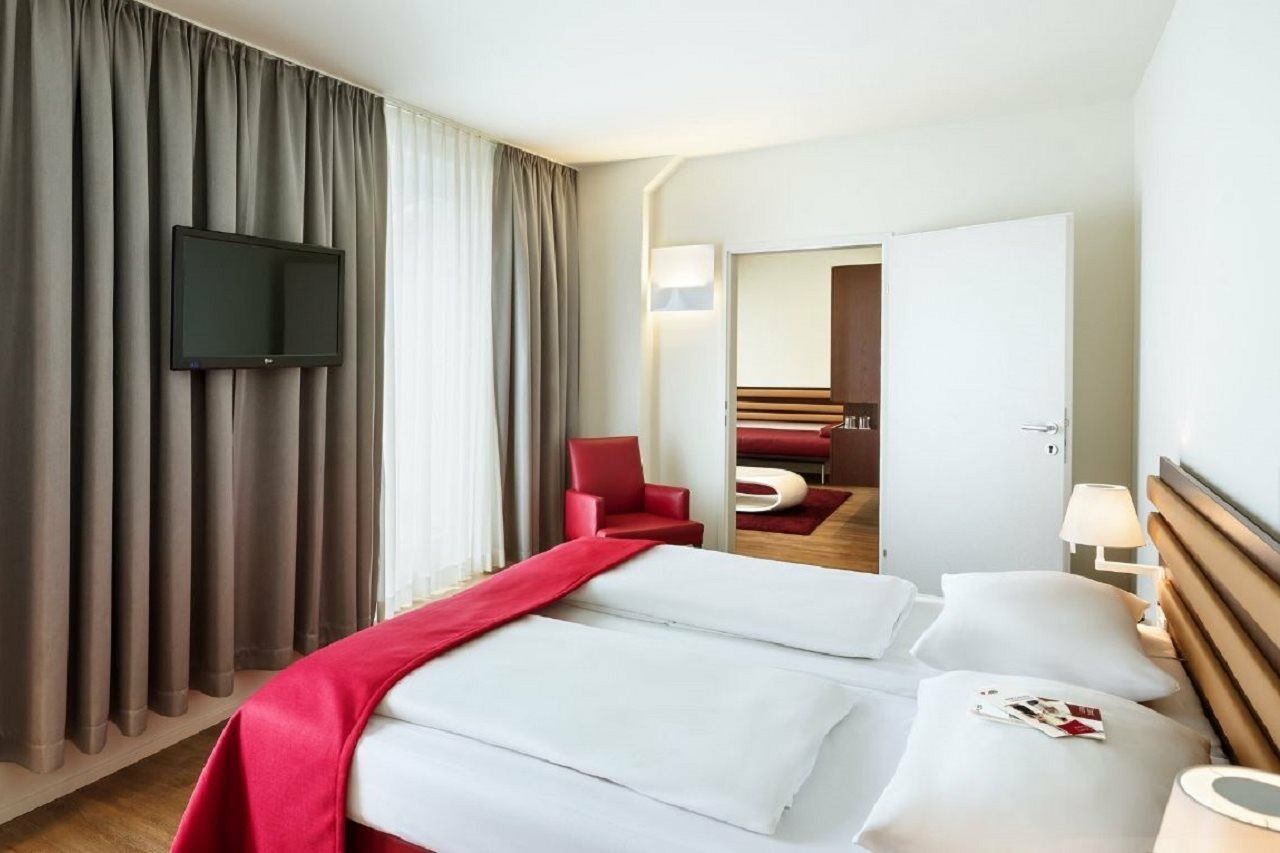 Austria Trend Hotel Beim Theresianum Wien Exterior photo